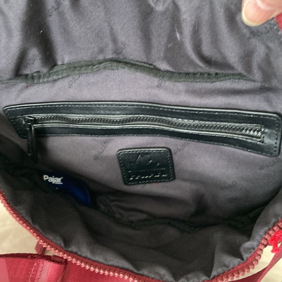 PAJAR Canada Waist Crossbody Bag Slingbag Burgundy Wine NWT - Picture 7 of 8